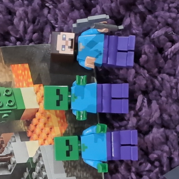 RETIRED 21119 THE DUNGEON LEGO MINECRAFT Only Items Shown - Picture 3 of 7